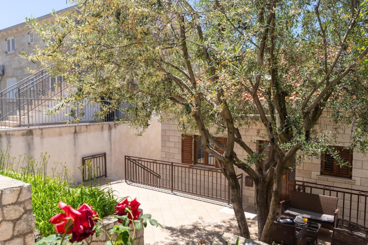 Apartments Divanovic Dubrovnik Bagian luar foto